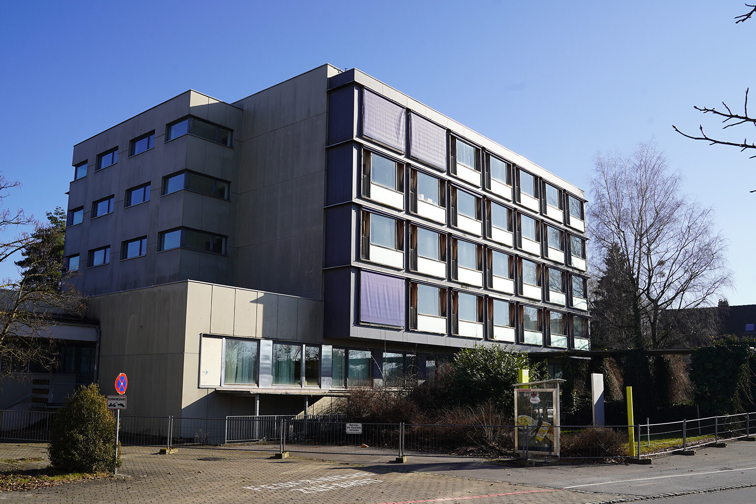 Außenansicht des ehemaligen Seniorenhauses am See